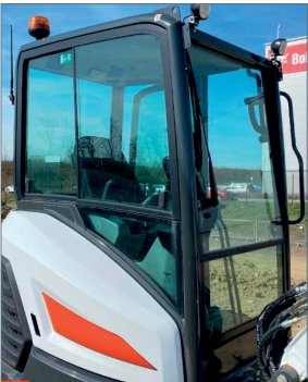 Bobcat E26 — Kabiin