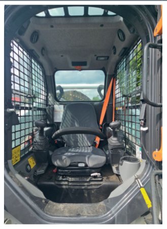 Bobcat T590 — Esiuks