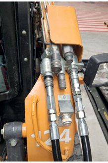 CASE TR270B — Hüdraulikaliitmikud