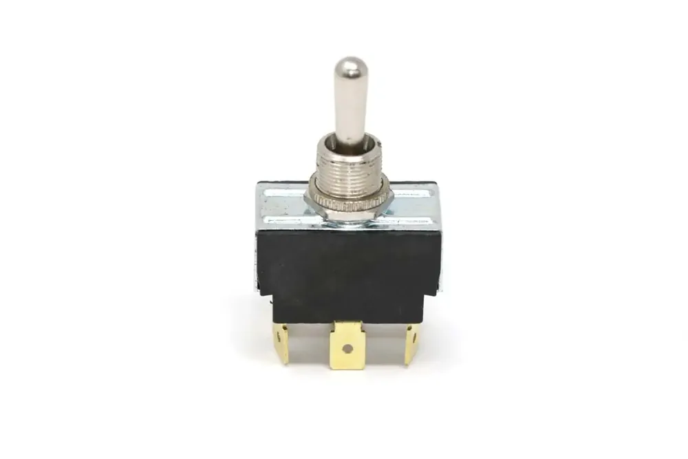 1015636CC — TOGGLE SWITCH