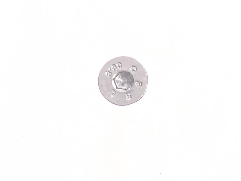 23GM825 — Screw