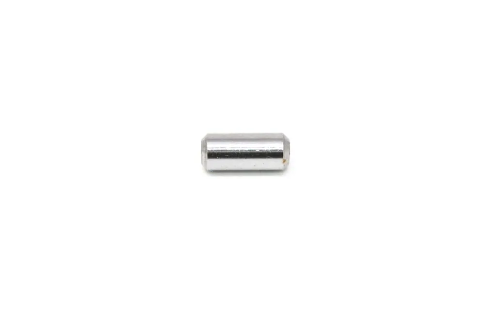 3974395 — Pin