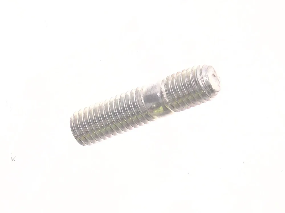 3974627 — Stud