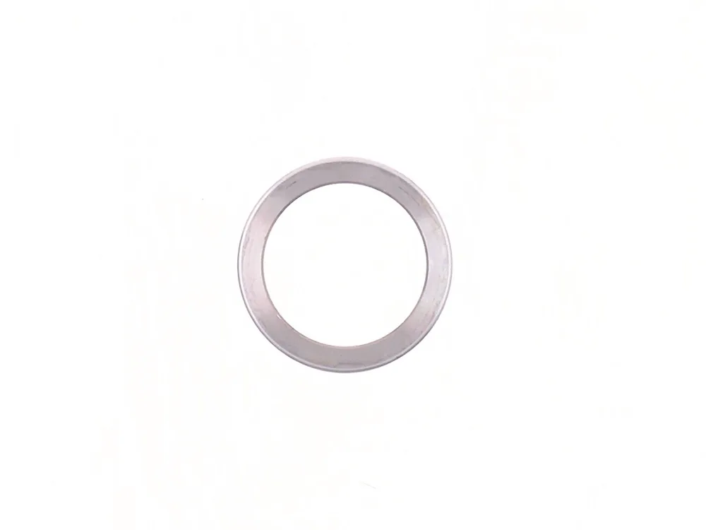 3975337 — Collar