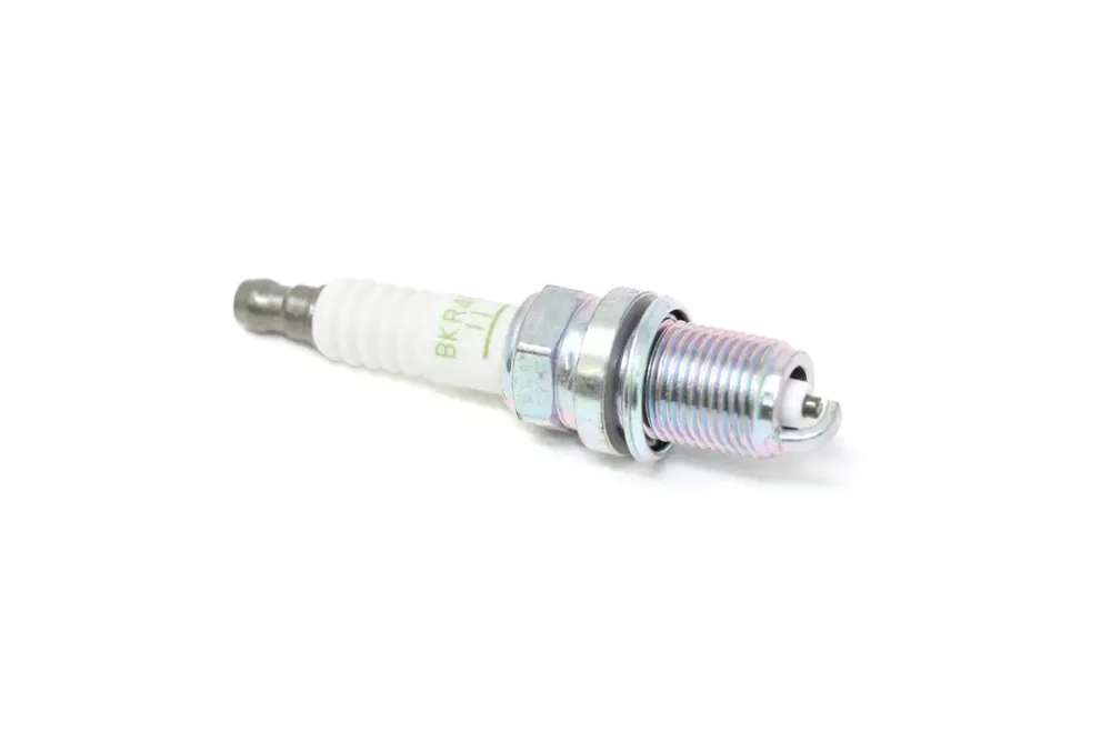 4136930 — SPARK PLUG