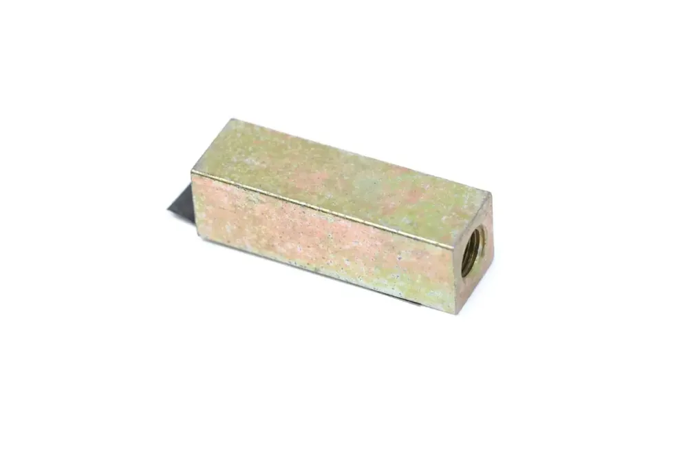 43090A — TURNBUCKLE BODY PLATE