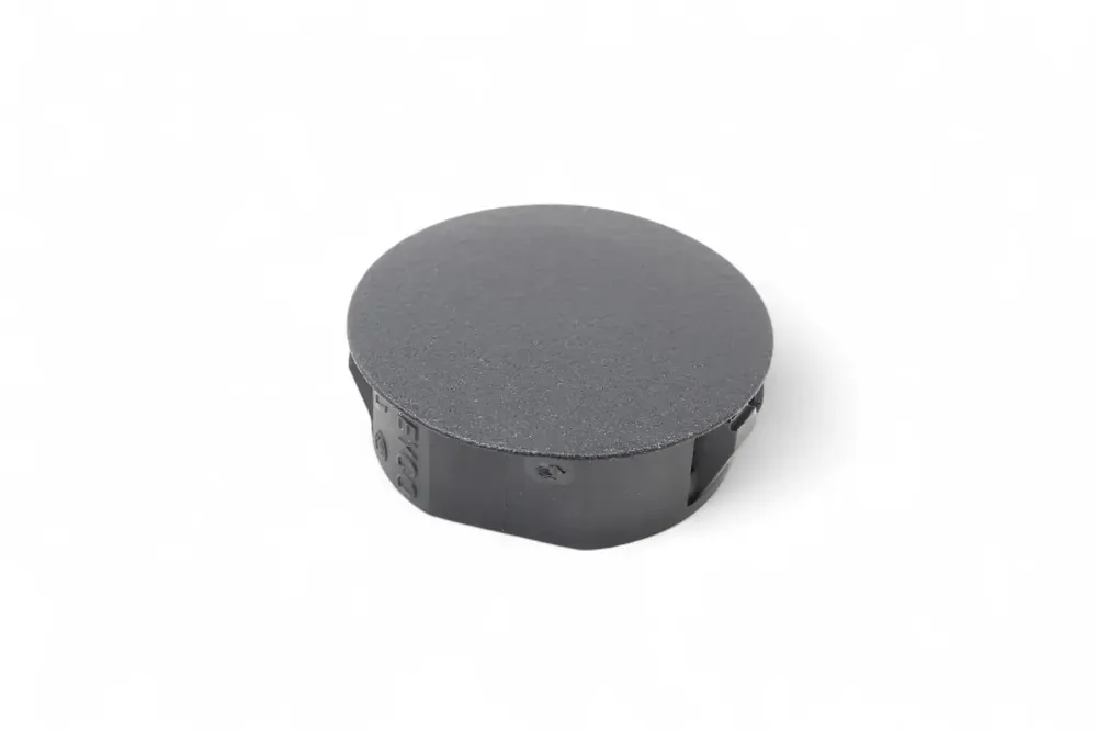 46975078 — PLUG HOLE