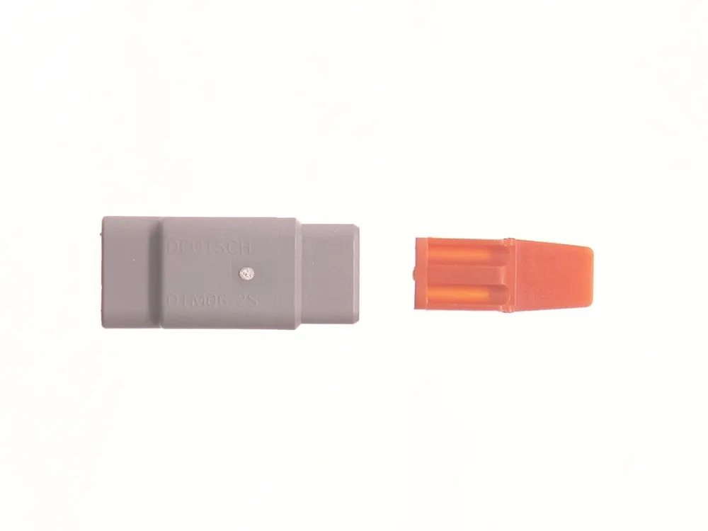500122A — Connector