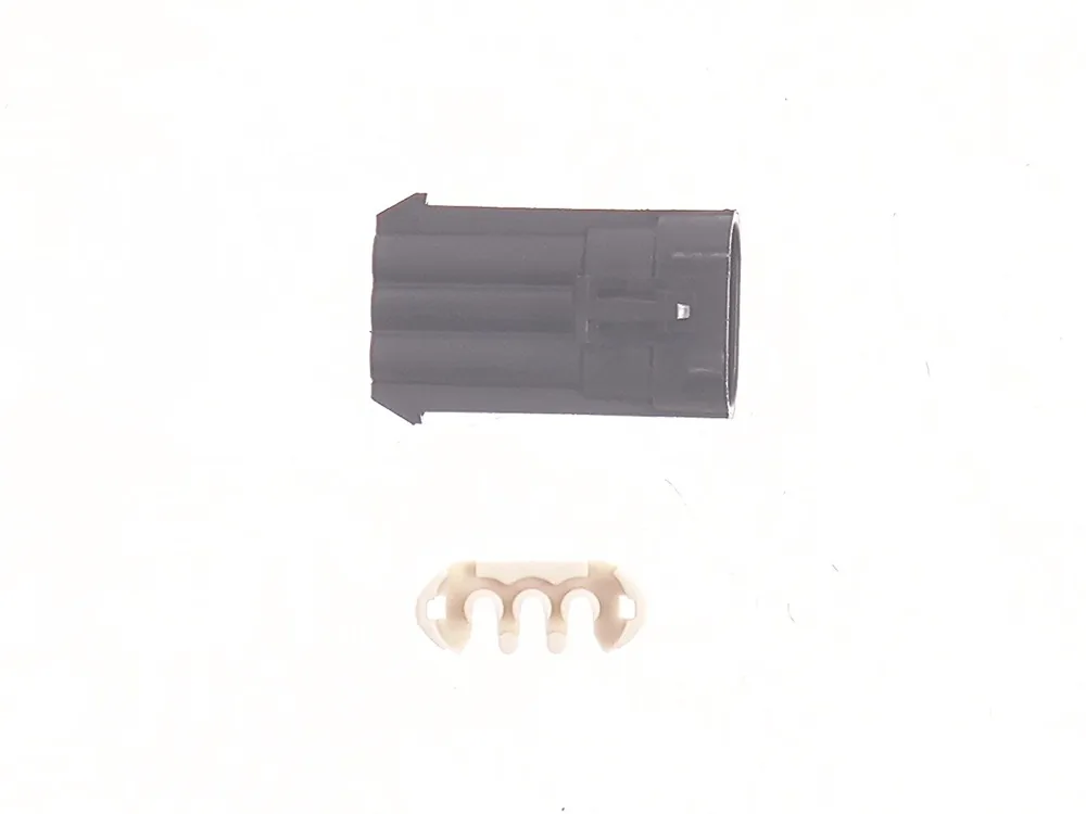 500171A — Connector