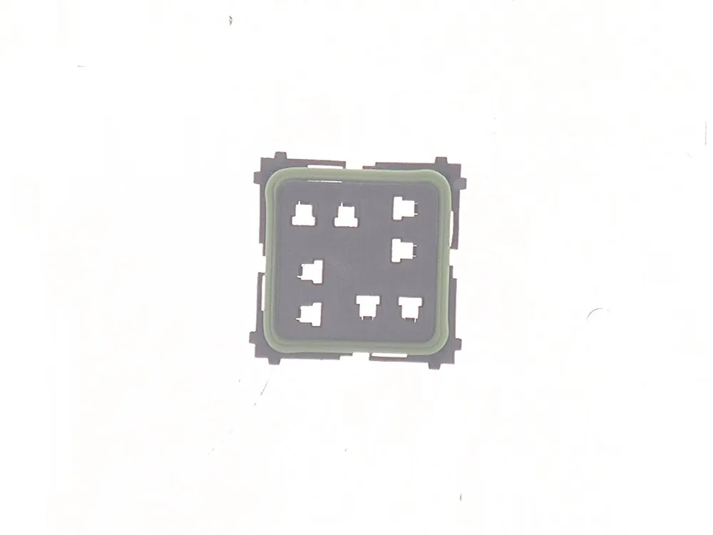 500189A — Connector