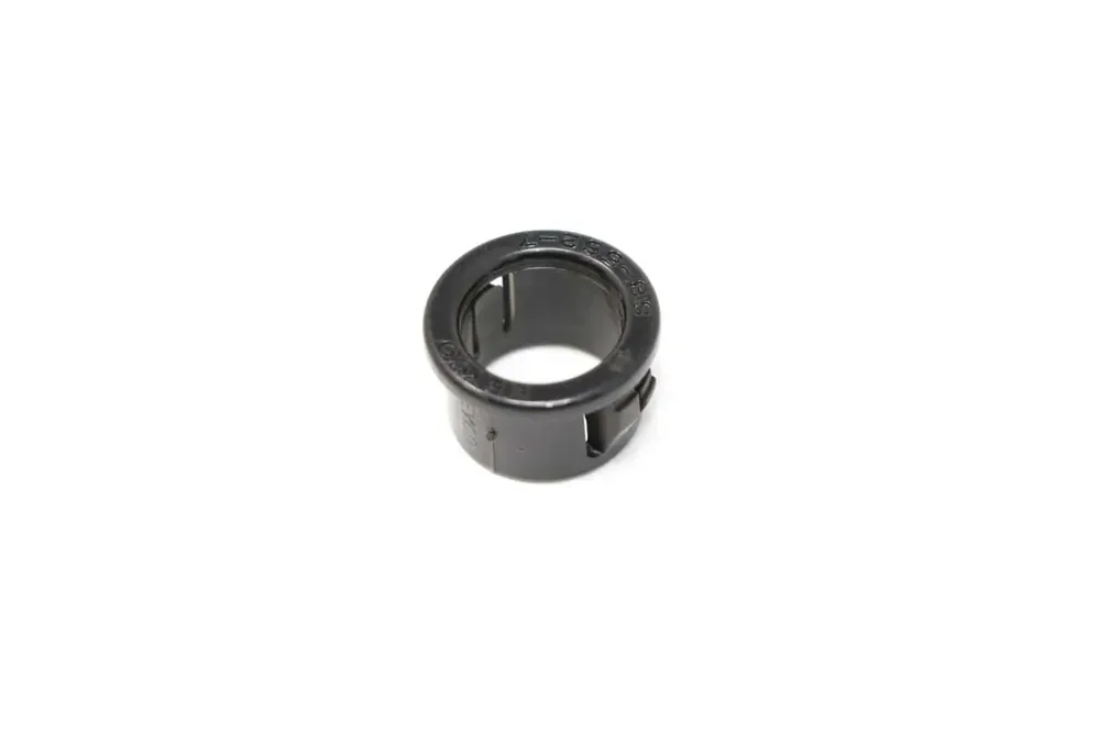 523363 — BUSHING  SNAP