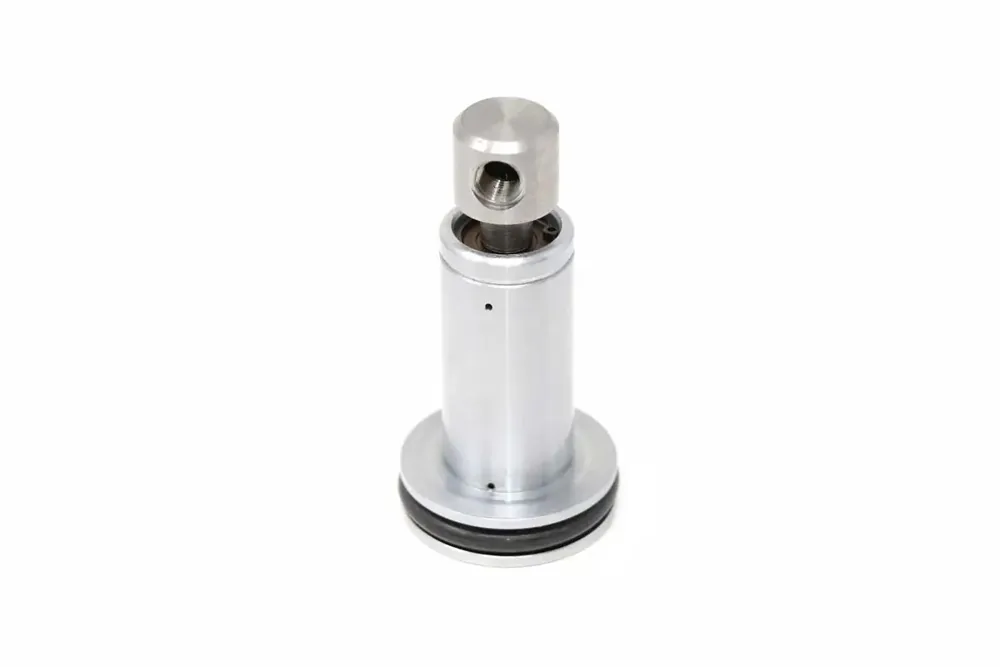 6515580 — PISTON