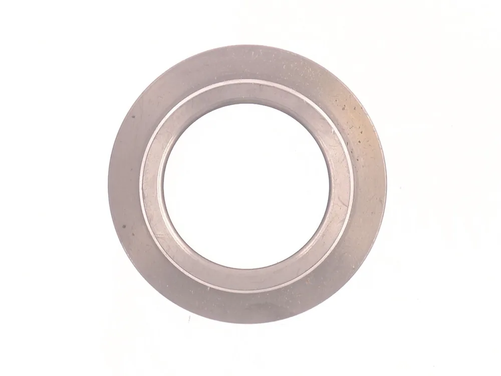 6539897 — Bushing