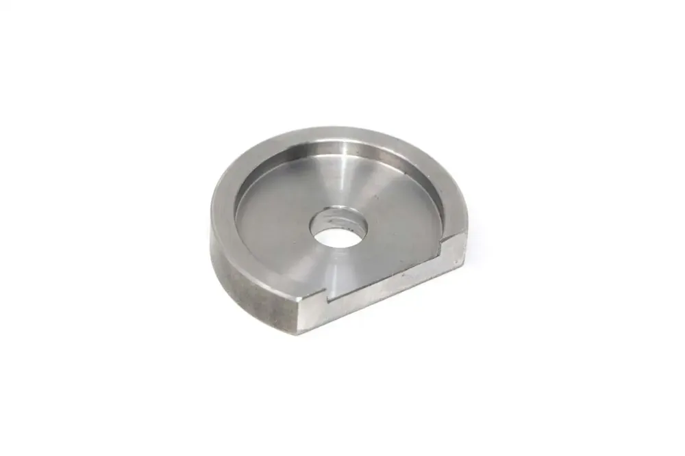 6565600 — RETAINER CAB MOUNT