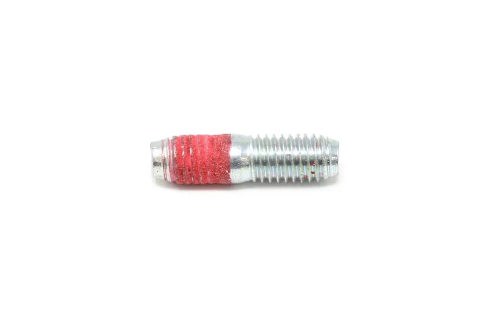 6598156 — Stud