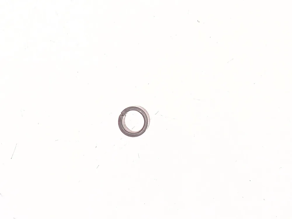 6636022 — Spacer