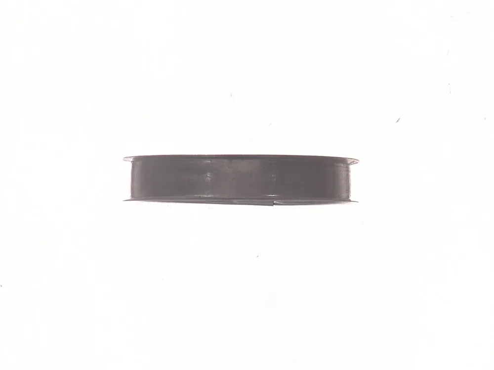 6646703 — Spacer