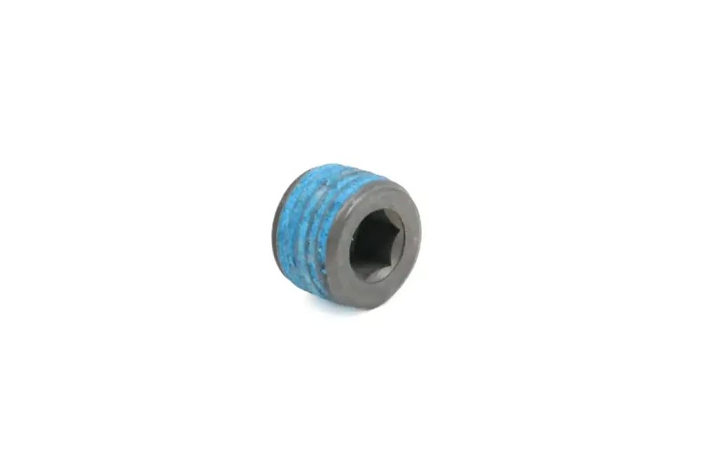 6652575 — PLUG