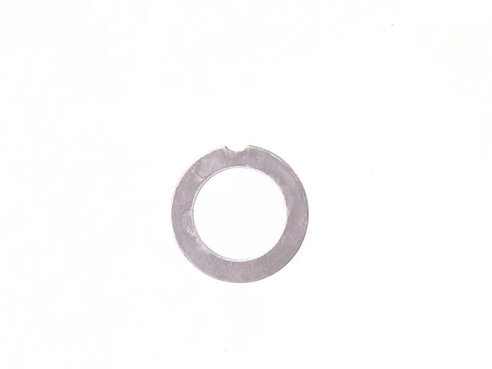 6653861 — Slinger, Oil