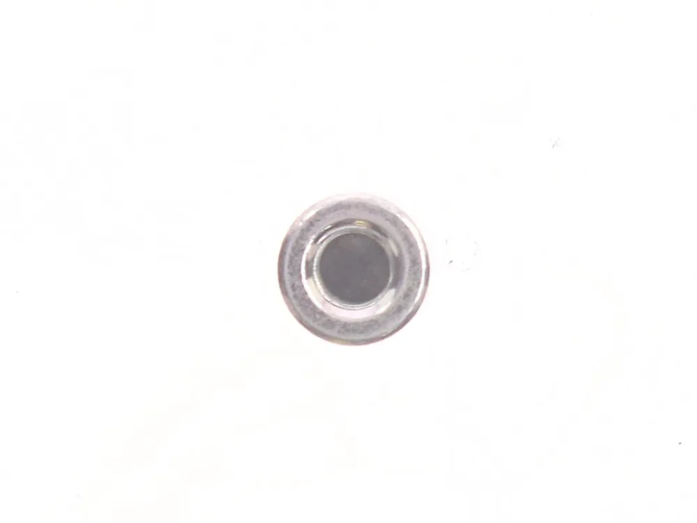 6657461 — Nut