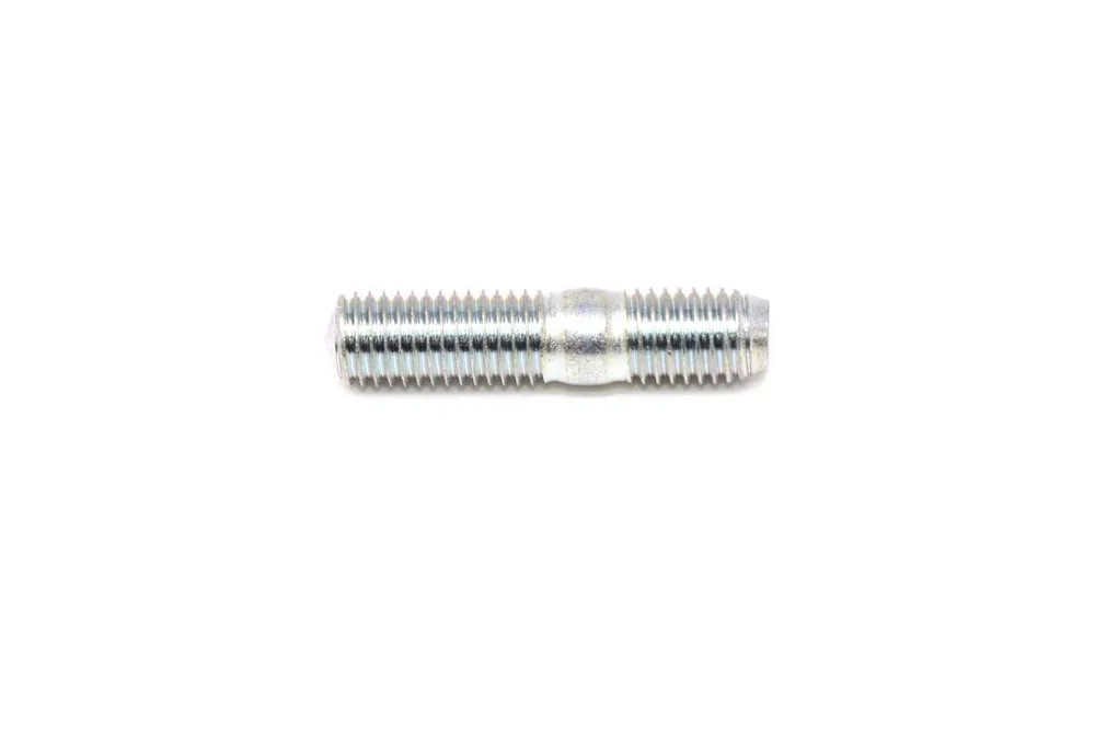 6657590 — Stud