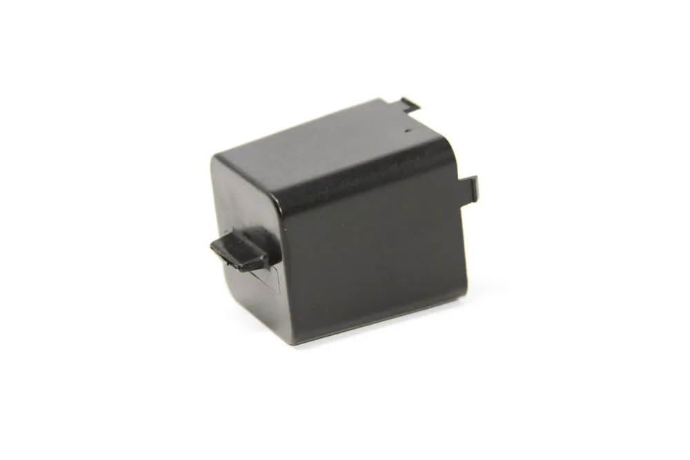 6665358 — Fuse Cover