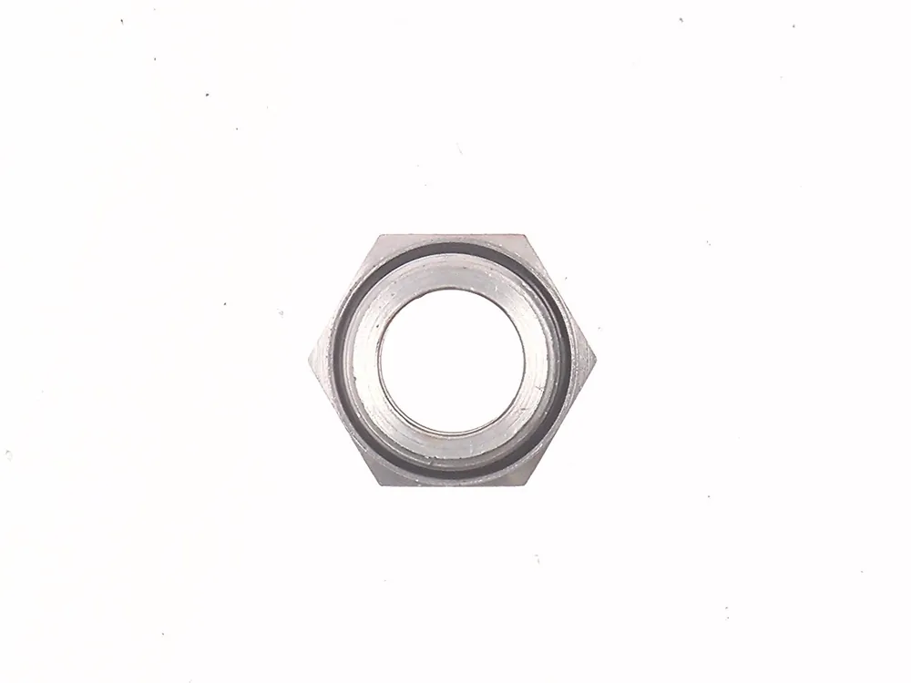 6669284 — Adapter Coupler