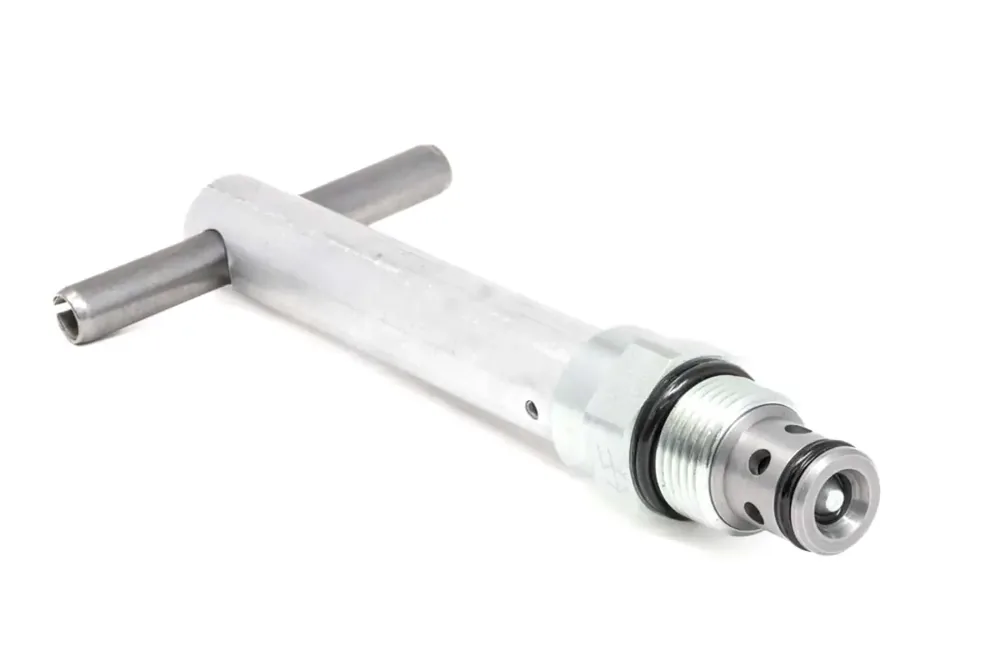 6674553 — VALVE