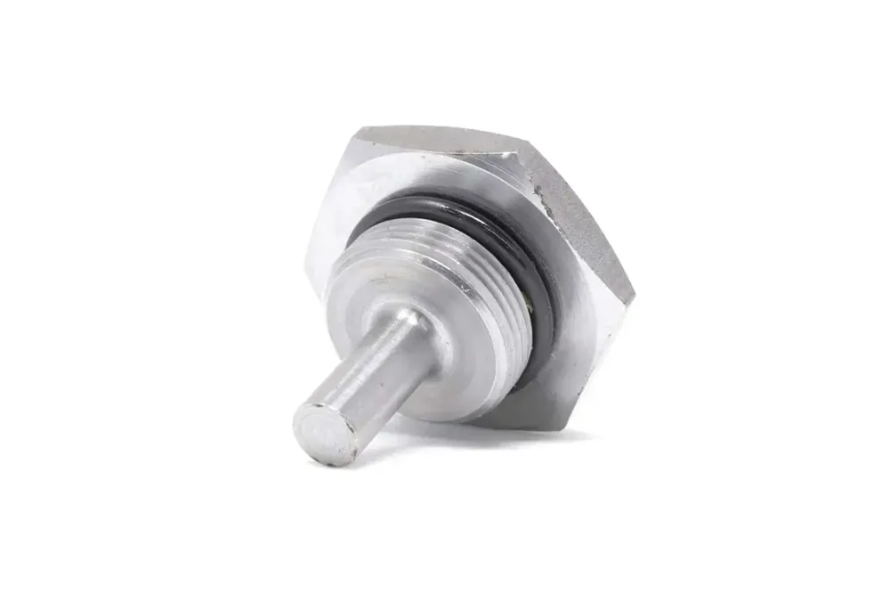 6674707 — PLUG