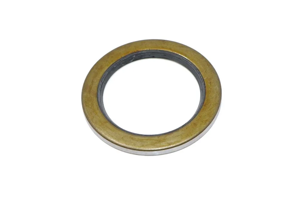 6675012 — Grease Seal