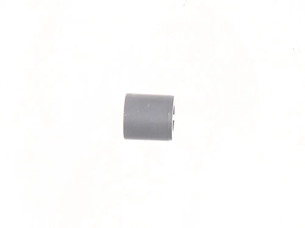 6675838 — Bushing