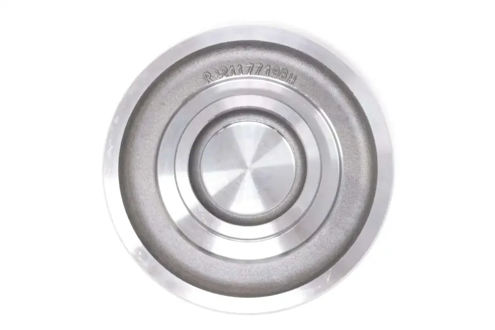 6675889 — PISTON