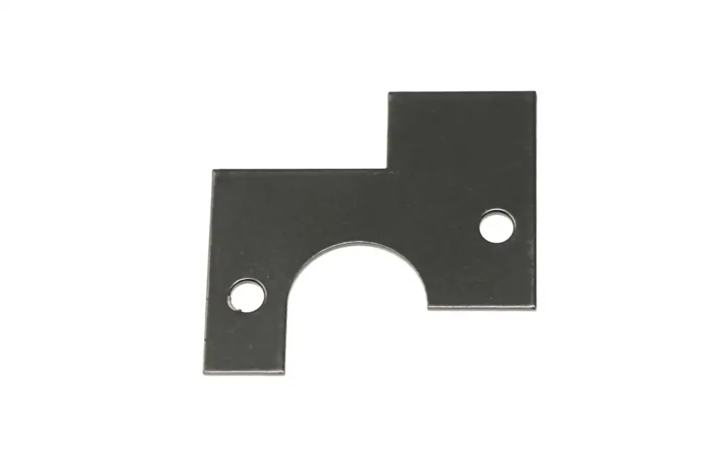 6677105 — PLATE COVER