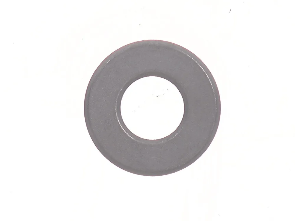 6677485 — Spacer