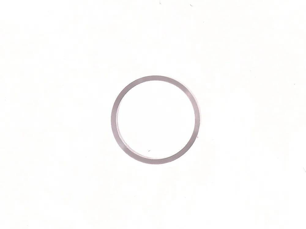 6677591 — Spacer