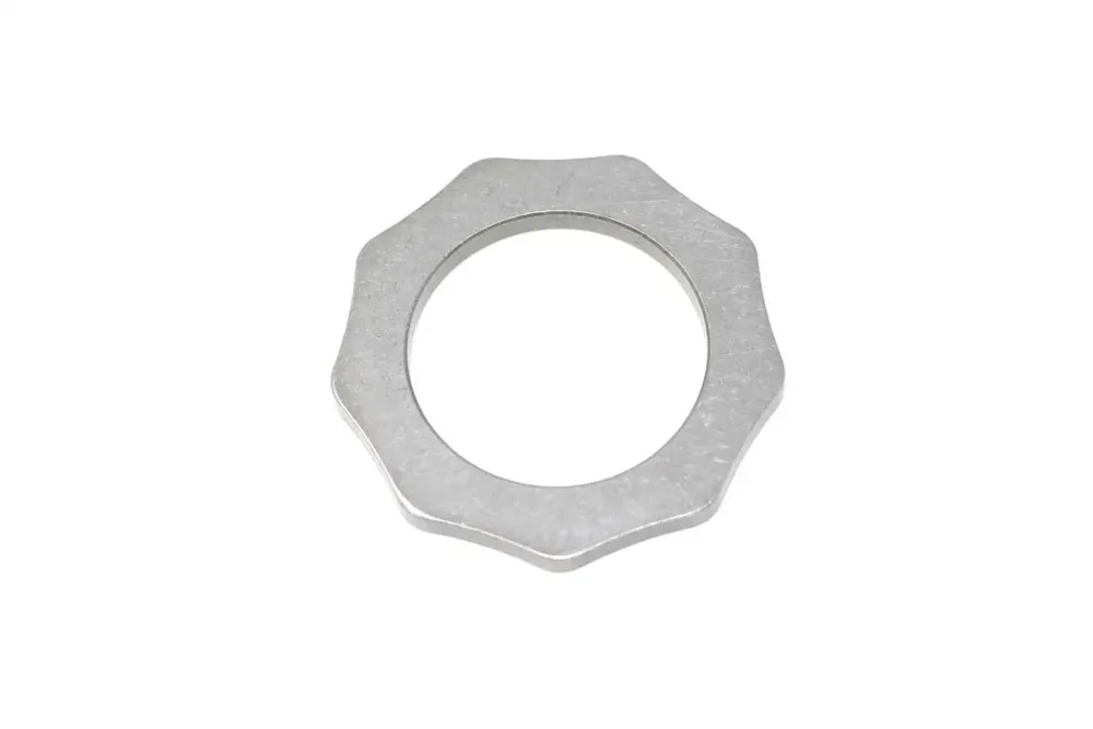 6678004 — PLATE BALANCING