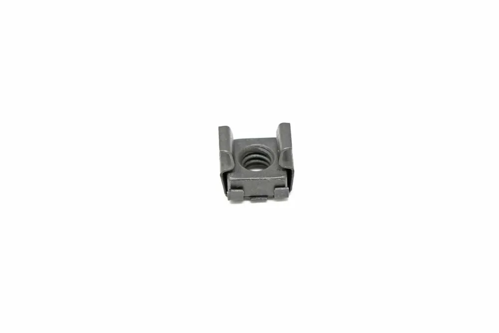 6678766 — Nut, Self Retaining
