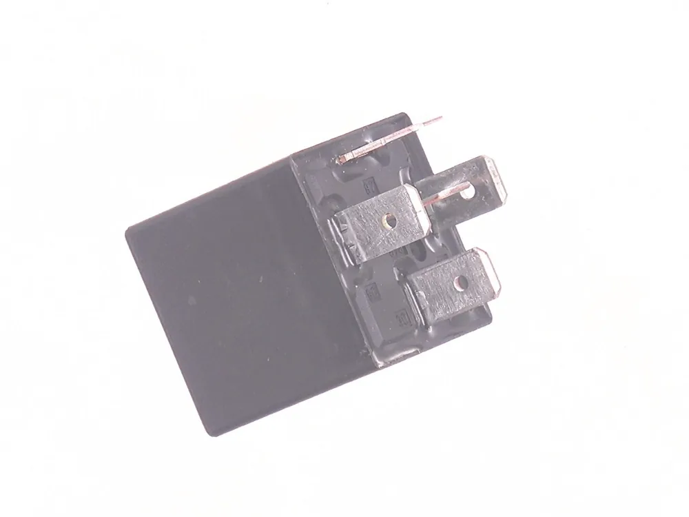 6679820 — Magnetic Relay Switch
