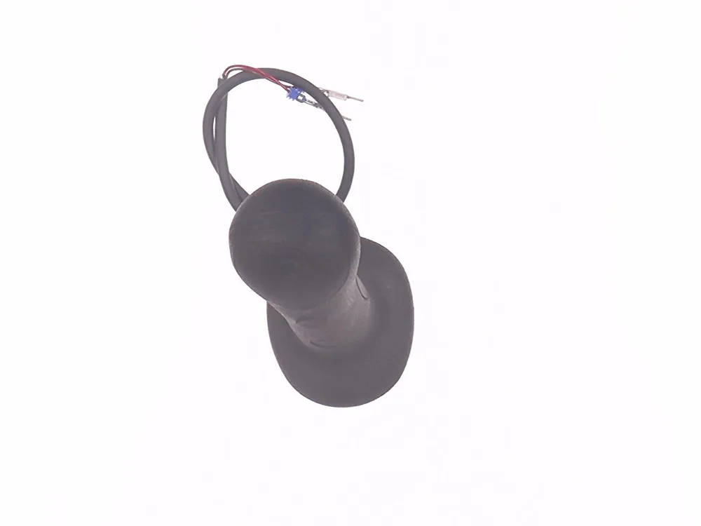 6679954 — Handle