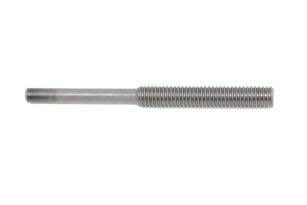 6680833 — BOLT