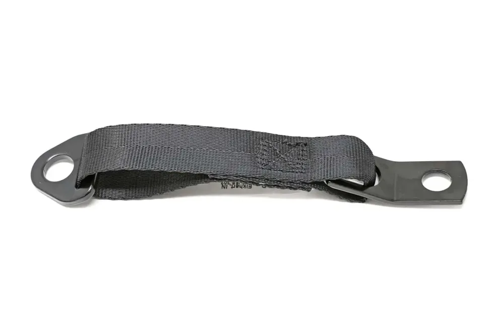 6681943 — STRAP DOOR