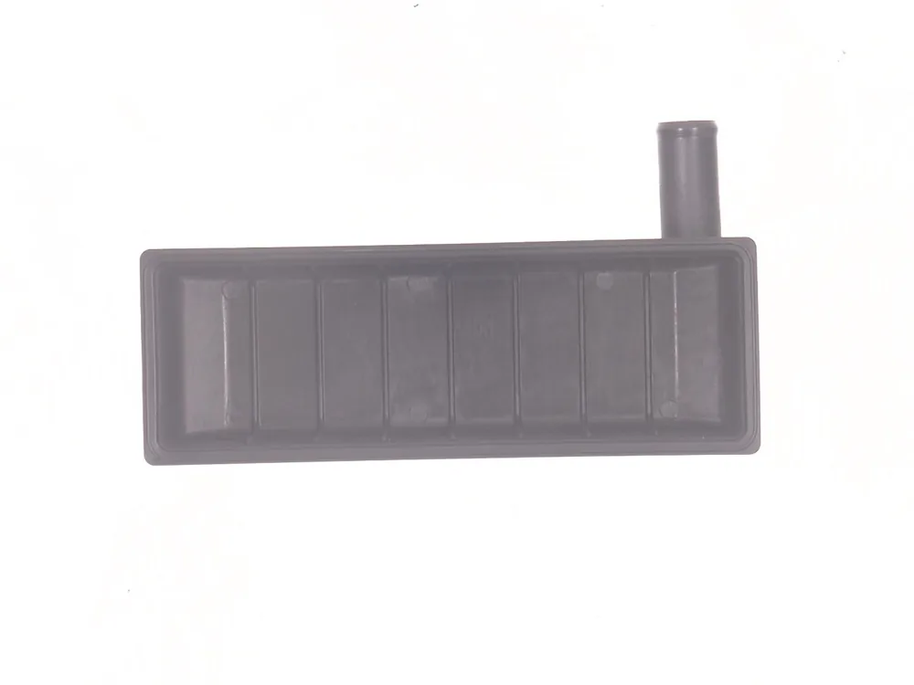 6682278 — Plastic End Tank