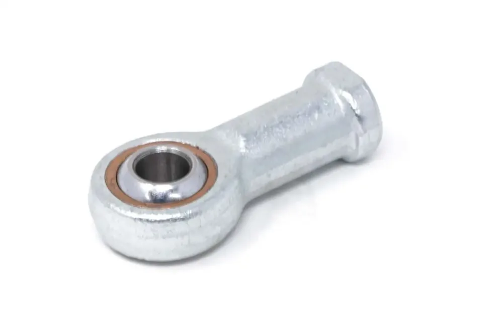 6685786 — EYELET