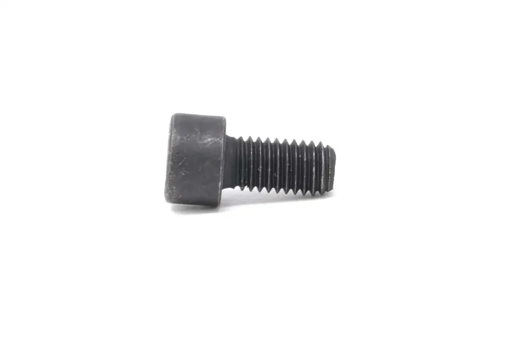 6685788 — SCREW