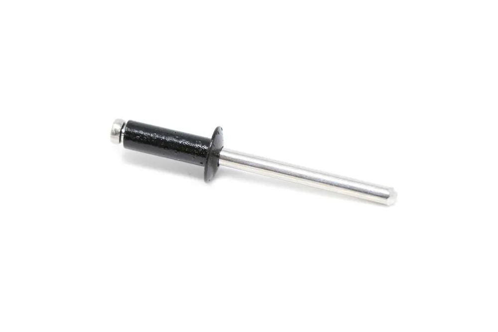 6685973 — Rivet, Pop