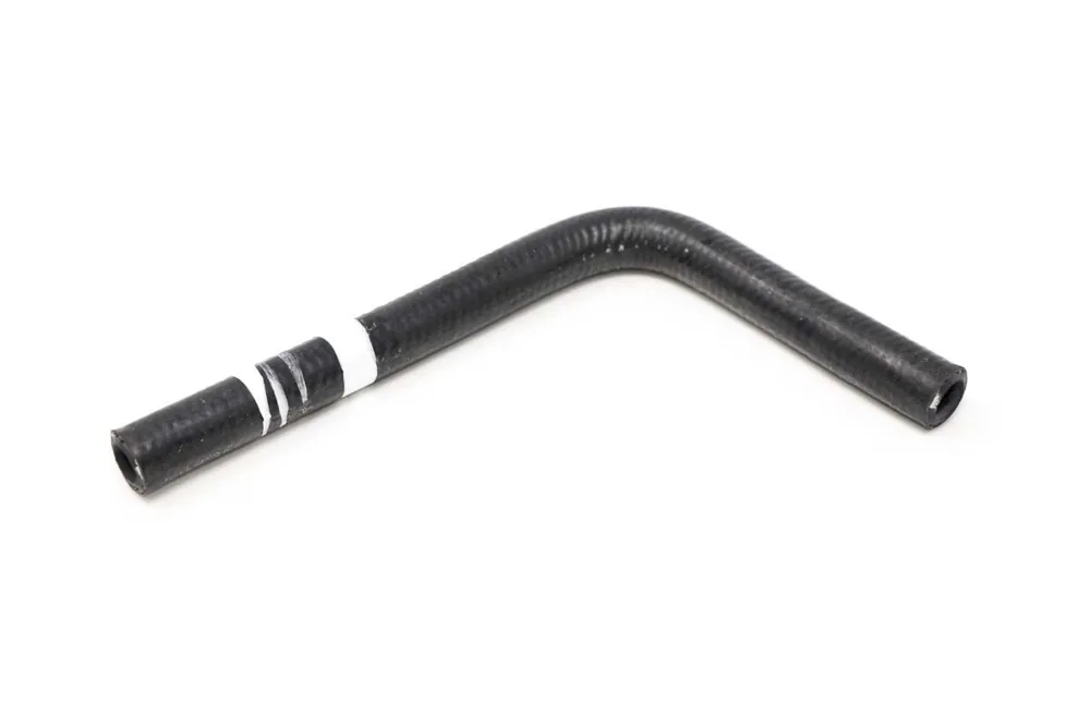 6686081 — Hose
