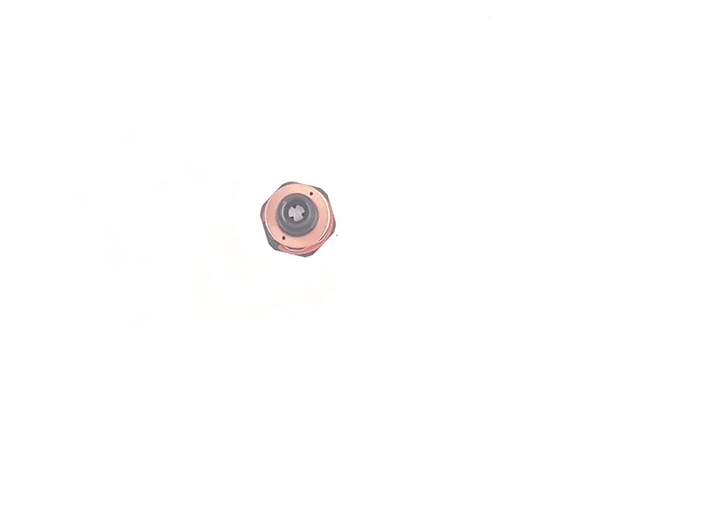 6687911 — Holder