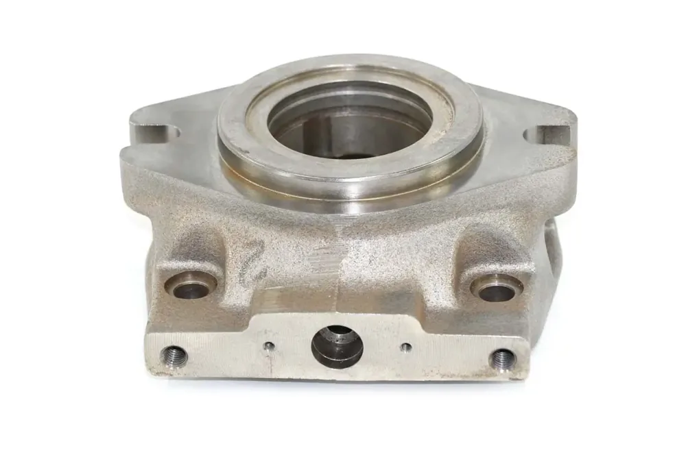 6687973 — FLANGE