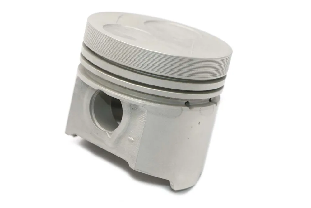 6689595 — Piston