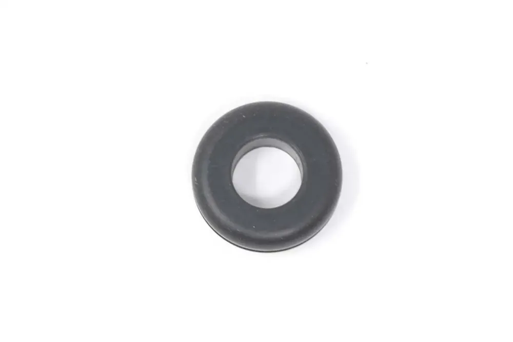 6690482 — GROMMET
